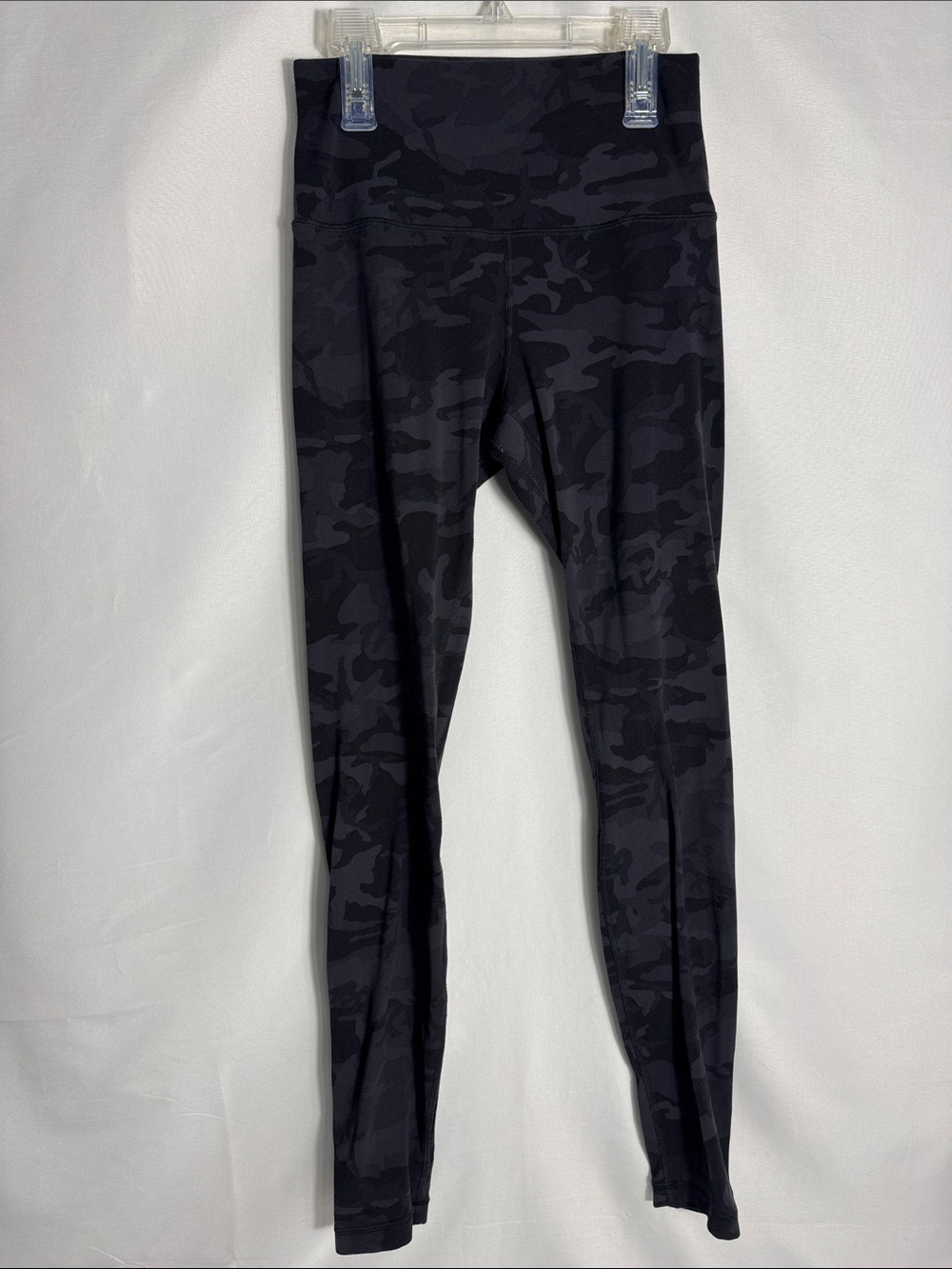 Lululemon Align High-Rise Leggings 28” Inseam Black Camo Size 6